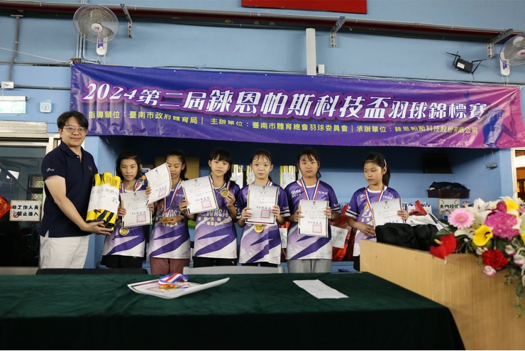 右圖左文