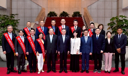 接見磐石獎得獎企業 卓揆：全力協助中小微企業多元振興 建立護國群山